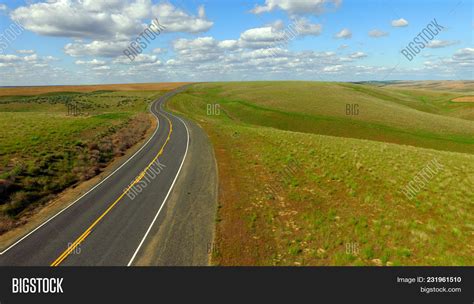 This Curvy Road Cuts Image And Photo Free Trial Bigstock