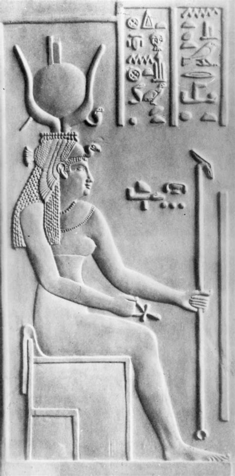 Egyptian Depiction Of Cleopatra Last Pharaoh Of Egypt Ancient Egypt Ancient History