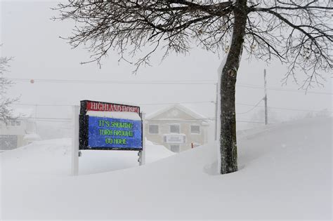 Buffalo Snow Storm Snowfall Totals Pictures Forecast So Far