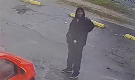 Akron Police Looking For The Man Accused Of Assaulting A Store Clerk