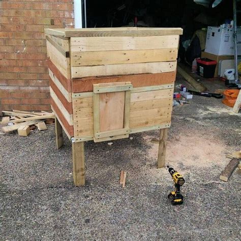 How Do You Make A Chicken Coop Out Of Pallets Chicken Coop