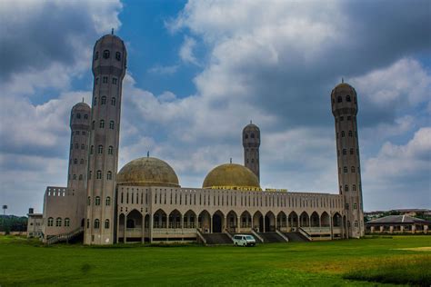 Copyright 2020 © central oto ki̇ralama a.ş. Lagos Central Mosque - Loving Lagos