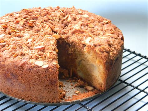 The best coffee & walnut cake. Apple and Almond Crumble Cake | Eat Good 4 Life
