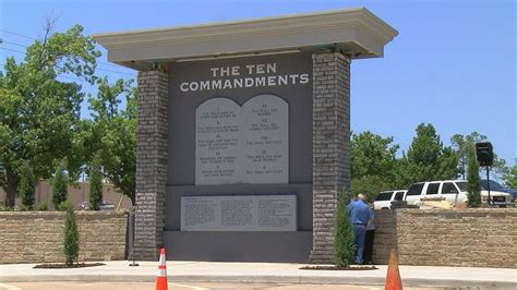 Central Baptist Church Dedicates Ten Commandments Monument