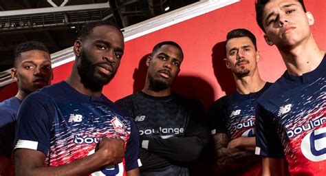 Le logo lille appartient au club professionnel de football, ce qui participe. Смотрим на лучшие футбольные формы сезона 19/20