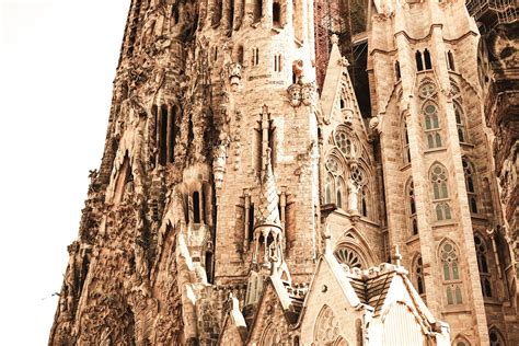 Amazing Pic Of The Most Beautiful Building In Barcelona Sagrada
