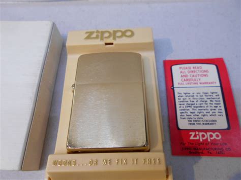 【未使用】ビンテージ zippo 200g 完品 1982年製 未使用 ミントコンディション オリジナルインナークリーム箱の落札情報詳細