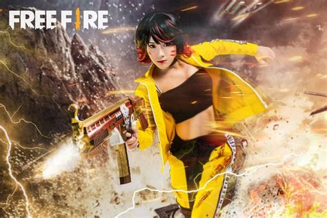 Players freely choose their starting point with their parachute and aim to stay in the safe zone for as long as possible. Imagens: Cosplay de Personagem no Free Fire - Kelly ...