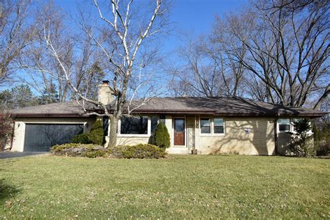 18350 Beverly Hills Dr Brookfield Wi 53045 Mls 1719513 Redfin