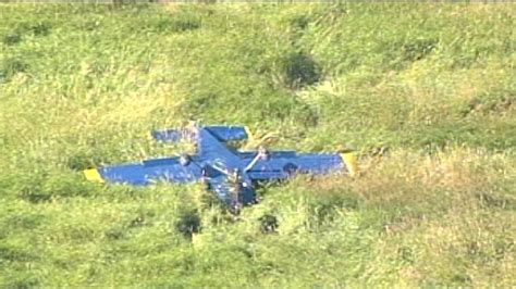 Small Plane Crash Lands On Whidbey Island Komo