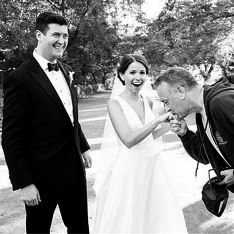 Tom Hanks Photobombed A Couples Wedding Photos And Its Brilliant