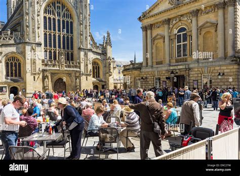 Bath Tourists Crowded England Hi Res Stock Photography And Images Alamy
