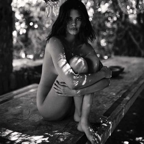 Kendall Jenner in Çarpıcı Pozları Magazin İfsa İfsa Celeb Naked