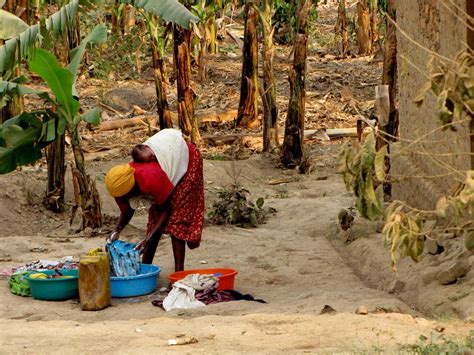 A country in eastern africa. Village Life Uganda - Images of Rural Uganda - Uganda ...
