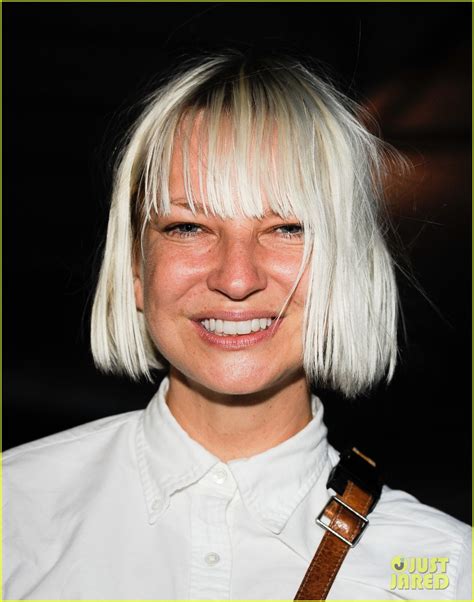 Sia Has Shown Her Face Many Many Times Without A Wig Photo 3877792
