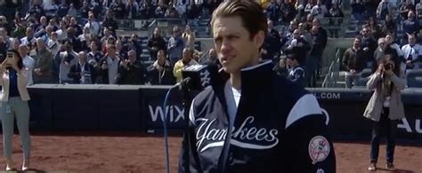 Video Aaron Tveit Kicks Off The Yankees Season With The National Anthem
