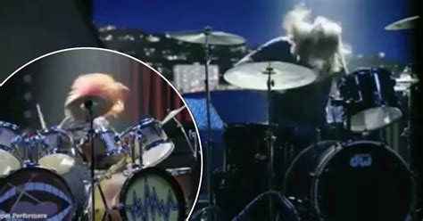 Dave Grohl And Animal Clash In Epic Drum Battle As Foo Fighters Star