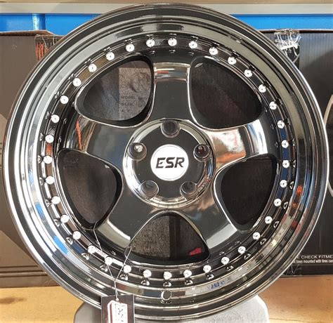 ESR SR06 Wheels Gloss Black Chrome 18x9.5
