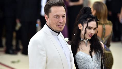 Dabei könnte sein reichtum in den nächsten jahren noch signifikant anwachsen, wenn das model 3 von tesla tatsächlich zu einem so großen. Elon Musk und Grimes: Babyname X Æ A-12 - so heißen Helden ...