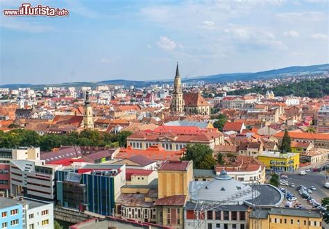 Romania is one the world's leading producers of cabbage (varza). Panorama su Cluj Napoca, Romania - Dall'alto ... | Foto ...