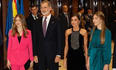 Realeza Española Impresiona Con Elegancia En Los Princesa De Asturias