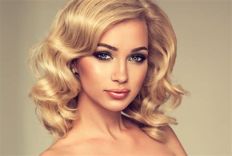 Beautiful Blondes Wallpapers Images Photos Pictures Backgrounds