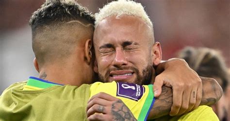 Neymar Khóc Như Mưa Sau Khi Brazil Bị Loại Khỏi World Cup 2022 Moli Star