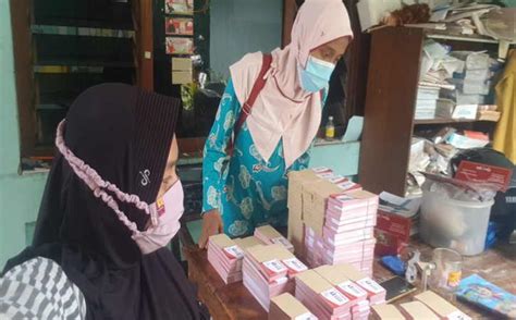 Wardah adalah merek kosmetik halal pertama di indonesia. Loker Wardah Di Blora / Dinkes Wonogiri Kebut Vaksinasi ...