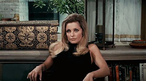 Theroning Sharon Tate In Valley Of The Dolls Sharon Tate