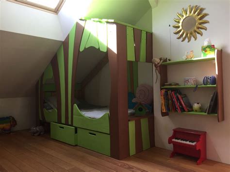 Un lit cabane pour un enfant. Lit Cabane bois massif enfant Sequoia - Abra-ma-cabane