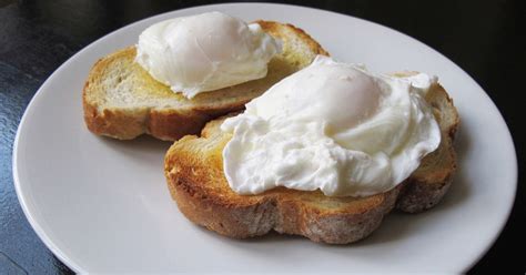 The One Crucial Rule For Perfect Poached Eggs And Its Not Vinegar