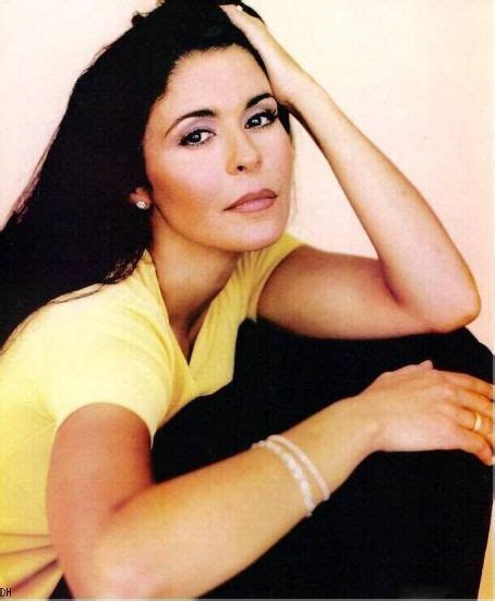 maria conchita alonso is venezuelan actress model cuba people famous cubans famous hispanics