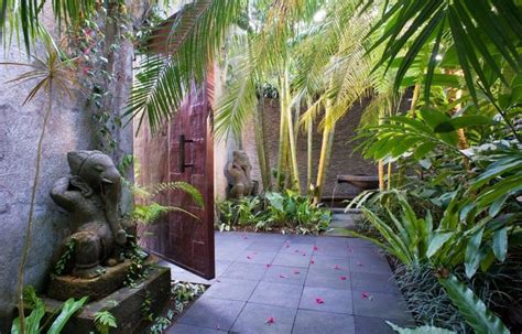 bali courtyard bali garden balinese garden luxury garden