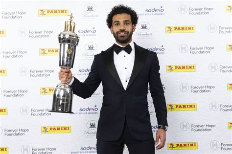 Liverpools Mo Salah Wins Pfa Player Of The Year Award Daily Sabah