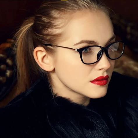 2018 Cheapest New Vintage Fashion Female Grade Glasses Frame Diamond