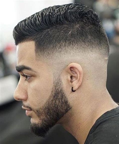 Fade haircuts suit both young and mature men. 40 Low Fade Haircut Ideas For Stylish Men - Practical ...