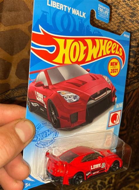 Lunch time dollar store drink snag, found this : HotWheels