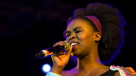 Südafrikanische Sängerin Zahara Im Alter Von 36 Verstorben