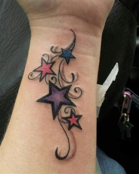 9 beautiful shooting star tattoo designs ideas and meaning styles at life