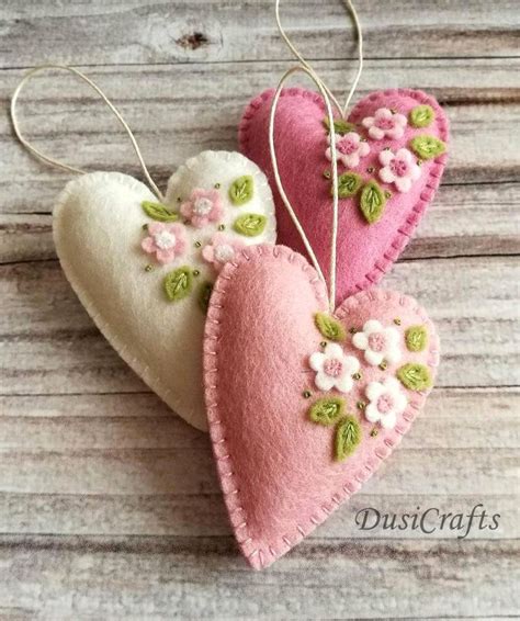 Set Of 3 Small Pastel Pink Heart Ornaments With Flowers Etsy Felt