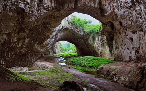 Cueva Devetashka Cerca De Lovech Bulgaria 2016 Bing Des Hito De La
