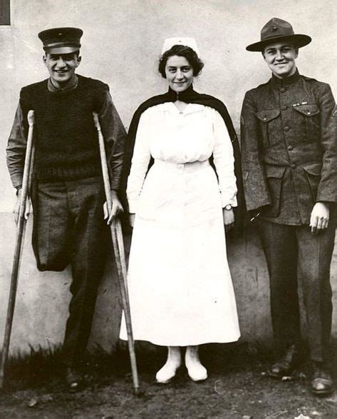 World War 1 Navy Nurse Hazel Herringshaw And Two Of Her Patients 1918 Navy Nursing Military