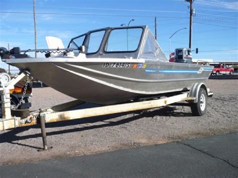 4 950 1986 WeldCraft 18 Ft Deep V Aluminum Fishing Boat With 150hp For