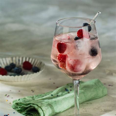 Lillet Wild Berry Rezept