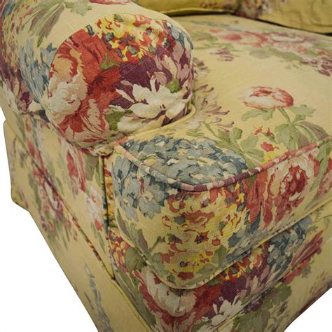 You can get ethan allen sofas and chairs that you may work with and decorate to provide the visual look and feel of your choice. 90% OFF - Ethan Allen Ethan Allen Floral Swivel Chair / Chairs