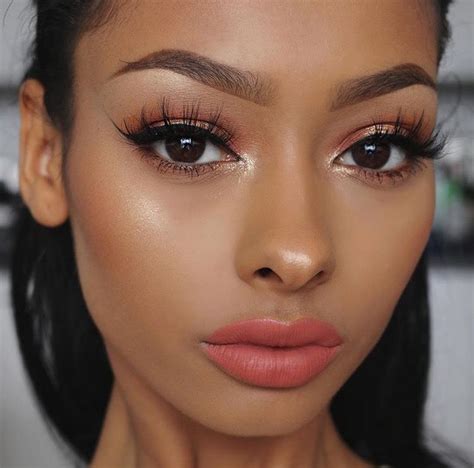 Coral Lips Coral And Orange Eyeshadow Bold Makeup Pinterest