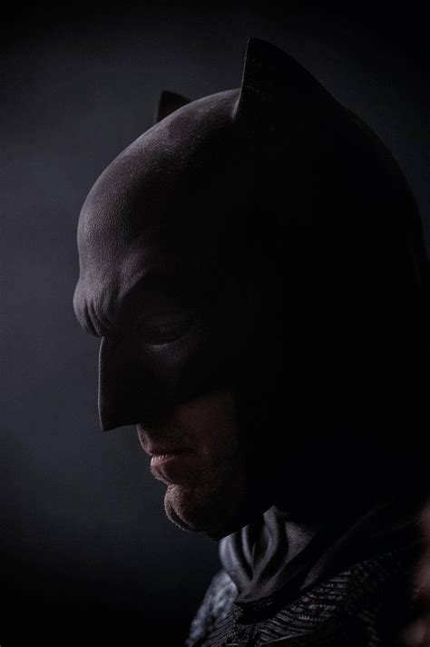 New Photo Of Ben Affleck As Batman From Batman V Superman Dawn Of