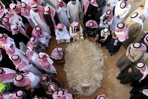 Saudi Arabias King Abdullah Given Simple Muslim Burial Nbc News