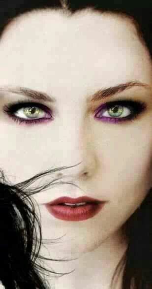 Pin By Kim Kilpatrick On Evanescenceamy Lee Amy Lee Evanescence Amy