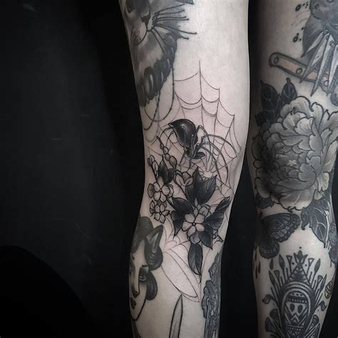 Pari Corbitt Tattoos Flower Tattoo Tattoos And Piercings